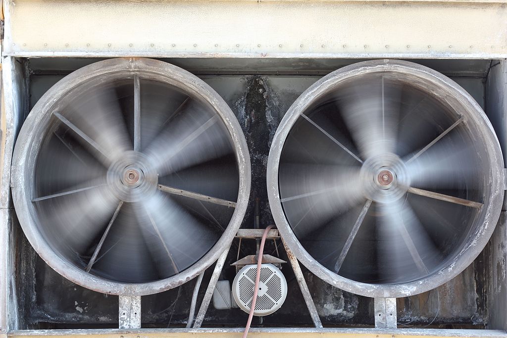 12層樓房的HVAC通風排氣裝置